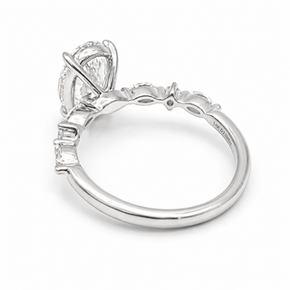Oval Brilliant with Marquise Band Ring – Lab-Grown Diamond – 14K/18K White Gold – 6 Side Stones