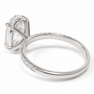 Oval Brilliant Pavé Ring – Lab Grown Diamond – 14K/18K Gold – 18 Side Stones
