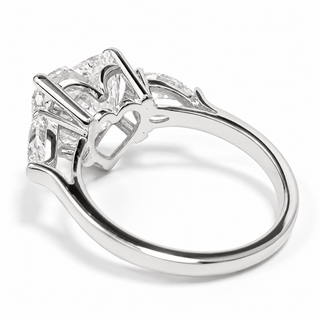 Heart Brilliant 3 Stone Ring – Lab Grown Diamond – 14K/18K White Gold – 2 Side Stones