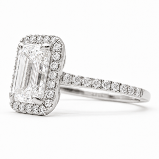 Emerald Cut with Pavé Band and Halo – Lab-Grown Diamond – 14K/18K White Gold – 40 Side Stones