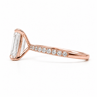 Emerald Cut with Pavé Band – Lab-Grown Diamond – 14K/18K Rose Gold – 18 Side Stones