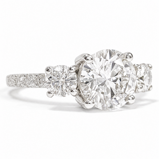 Round Brilliant Pavé Ring – Lab Grown Diamond – 14K/18K White Gold – 10 Side Stones