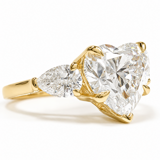Heart Brilliant 3 Stone Ring – Lab Grown Diamond – 14K/18K Yellow Gold – 2 Side Stones