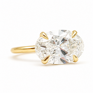 Oval Brilliant Solitaire Ring – Lab Grown Diamond – 14K/18K Yellow Gold