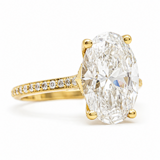 Oval Brilliant Pavé Ring – Lab Grown Diamond – 14K/18K Yellow Gold – 36 Side Stones