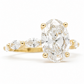 Oval Brilliant with Marquise Band Ring – Lab-Grown Diamond – 14K/18K Gold – 6 Side Stones