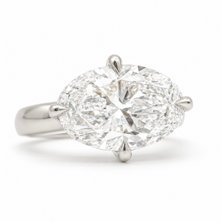 Oval Brilliant Solitaire Ring – Lab Grown Diamond – 14K/18K Gold