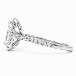 Emerald Cut with Pavé Band and Halo – Lab-Grown Diamond – 14K/18K White Gold – 40 Side Stones