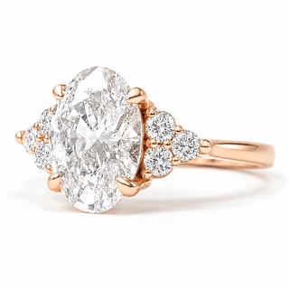 Oval Brilliant Ring – Lab Grown Diamond – 14K/18K Rose Gold – 6 Side Stones