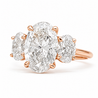 Oval Brilliant 3 Stone Ring – Lab Grown Diamond – 14K/18K Rose Gold – 2 Side Stones
