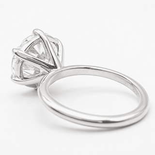 Round Brilliant 6 Prong Solitaire Ring – Lab Grown Diamond – 14K/18K White Gold