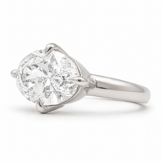Oval Brilliant Solitaire Ring – Lab Grown Diamond – 14K/18K Gold