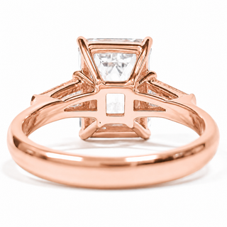 Emerald Cut with 2 Tapers Ring – Lab-Grown Diamond – 14K/18K Rose Gold – 2 Side Stones
