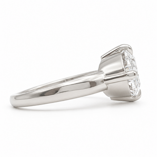 Oval Brilliant Solitaire Ring – Lab Grown Diamond – 14K/18K Gold