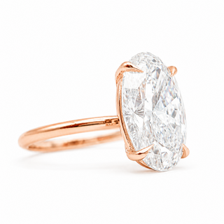 Oval Brilliant Solitaire Ring – Lab Grown Diamond – 14K/18K White Gold