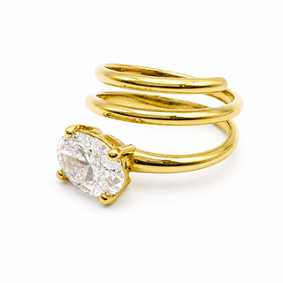 Oval Brilliant Spiral Solitaire Ring – Lab Grown Diamond – 14K/18K Yellow Gold