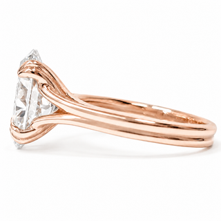 Oval Brilliant Split Band Solitaire Ring – Lab Grown Diamond – 14K/18K Rose Gold - 1 Side Stone Split Band