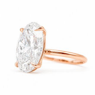 Oval Brilliant Solitaire Ring – Lab Grown Diamond – 14K/18K White Gold