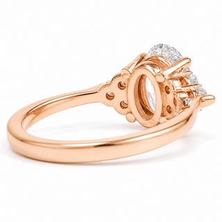 Oval Brilliant Ring – Lab Grown Diamond – 14K/18K Rose Gold – 6 Side Stones