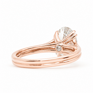 Oval Brilliant Split Band Solitaire Ring – Lab Grown Diamond – 14K/18K Rose Gold - 1 Side Stone