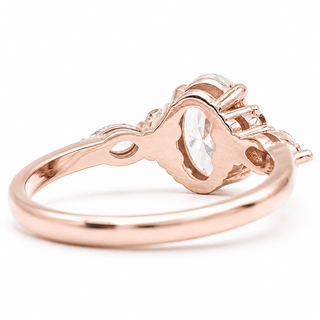 Oval Brilliant with Marquise Band – Lab-Grown Diamond – 14K/18K Rose Gold – 6 Side Stones