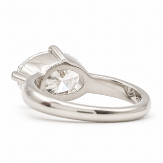 Oval Brilliant Solitaire Ring – Lab Grown Diamond – 14K/18K Gold