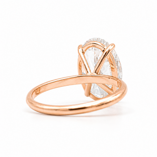 Oval Brilliant Solitaire Ring – Lab Grown Diamond – 14K/18K White Gold