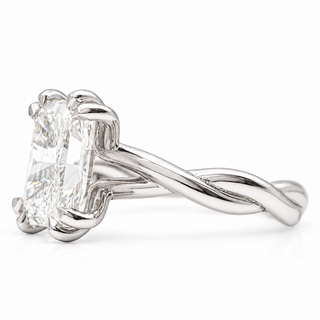 Radiant Cut Split Spiral Band Solitaire Ring – Lab Grown Diamond – 14K/18K Gold