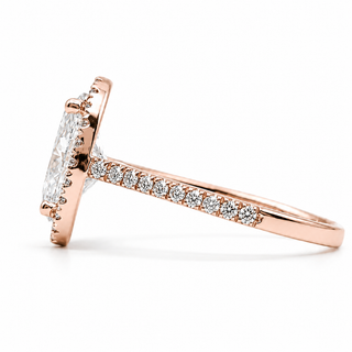 Oval Brilliant Pavé with Halo Ring  – Lab Grown Diamond – 14K/18K Rose Gold – 44 Side Stones