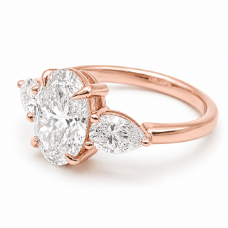 Oval Brilliant 3 Stone Ring – Lab Grown Diamond – 14K/18K Rose Gold – 2 Side Stones