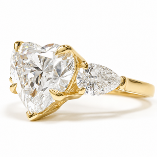Heart Brilliant 3 Stone Ring – Lab Grown Diamond – 14K/18K Yellow Gold – 2 Side Stones