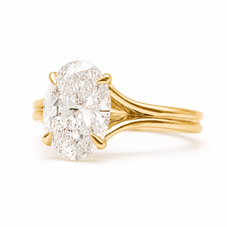 Oval Brilliant Split Band Solitaire Ring – Lab Grown Diamond – 14K/18K Yellow Gold