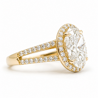 Oval Brilliant Split Pavé with Halo Ring  – Lab Grown Diamond – 14K/18K Yellow Gold – 54 Side Stones