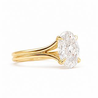 Oval Brilliant Split Band Solitaire Ring – Lab Grown Diamond – 14K/18K Yellow Gold