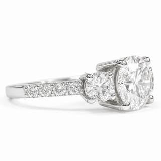 Round Brilliant Pavé Ring – Lab Grown Diamond – 14K/18K White Gold – 10 Side Stones
