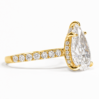 Pear Shape Pavé Ring with Hidden Halo – Lab Grown Diamond – 14K/18K Yellow Gold – 32 Side Stones