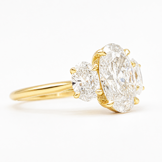Oval Brilliant 3 Stone Ring – Lab Grown Diamond – 14K/18K Yellow Gold – 2 Side Stones