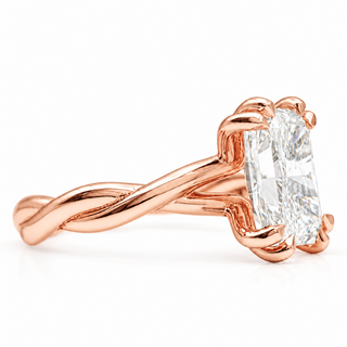 Radiant Cut Split Spiral Band Solitaire Ring – Lab Grown Diamond – 14K/18K Gold