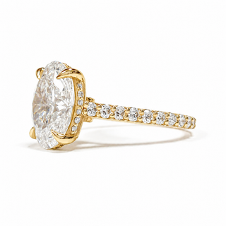 Oval Brilliant Pavé Ring with Hidden Halo – Lab Grown Diamond – 14K/18K Yellow Gold – 44 Side Stones