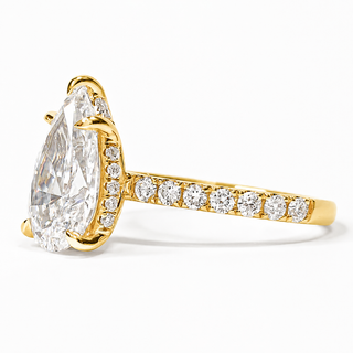 Pear Shape Pavé Ring with Hidden Halo – Lab Grown Diamond – 14K/18K Yellow Gold – 32 Side Stones