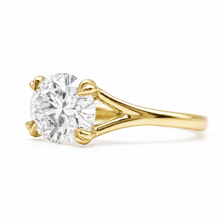 Oval Brilliant Solitaire Ring – Lab Grown Diamond – 14K/18K Yellow Gold