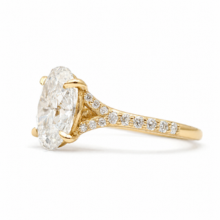 Oval Brilliant Split Pavé Ring – Lab Grown Diamond – 14K/18K Yellow Gold – 24 Side Stones