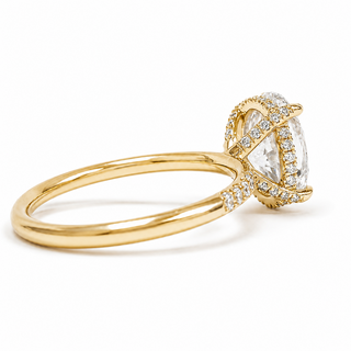 Oval Brilliant Pavé and Hidden Halo Ring – Lab Grown Diamond – 14K/18K Yellow Gold – 52 Side Stones