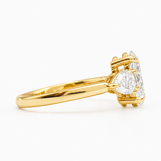 Oval Brilliant 3 Stone Ring – Lab Grown Diamond – 14K/18K Yellow Gold – 2 Side Stones
