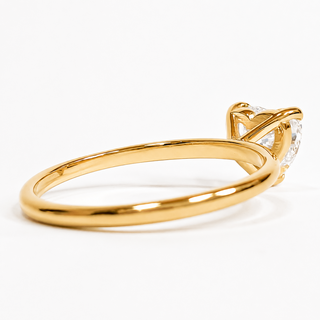 Heart Brilliant Solitaire Ring – Lab-Grown Diamond – 14K/18K Yellow Gold