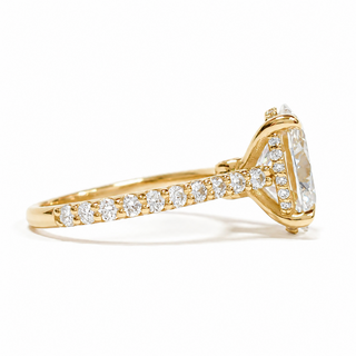 Oval Brilliant Pavé Ring with Hidden Halo – Lab Grown Diamond – 14K/18K Yellow Gold – 44 Side Stones