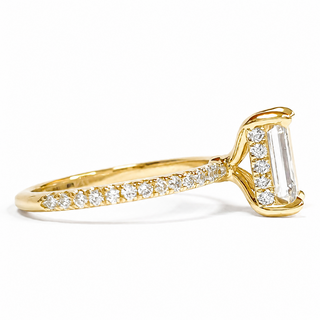 Emerald Cut with Pavé Band and Hidden Halo – Lab-Grown Diamond – 14K/18K Yellow Gold – 42 Side Stones