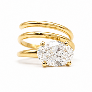 Oval Brilliant Spiral Solitaire Ring – Lab Grown Diamond – 14K/18K Yellow Gold