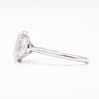 טבעת יהלום עגולה מבריקה 1.00-5.00 קראט – יהלום מעבדה – זהב צהוב 14 או 18 קראט - 18 אבני צד