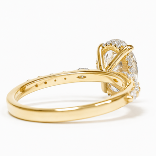 Oval Brilliant with Pavé Marquise Band – Lab-Grown Diamond – 14K/18K Yellow Gold – 30 Side Stones